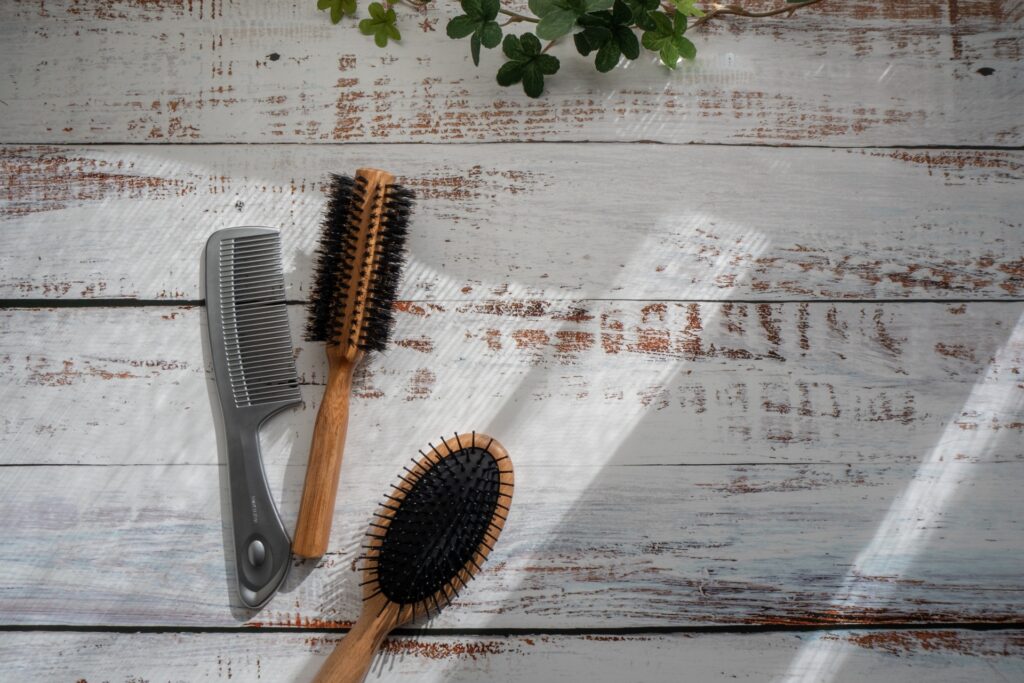 ヘアケアの正しいやり方 ブラシの画像